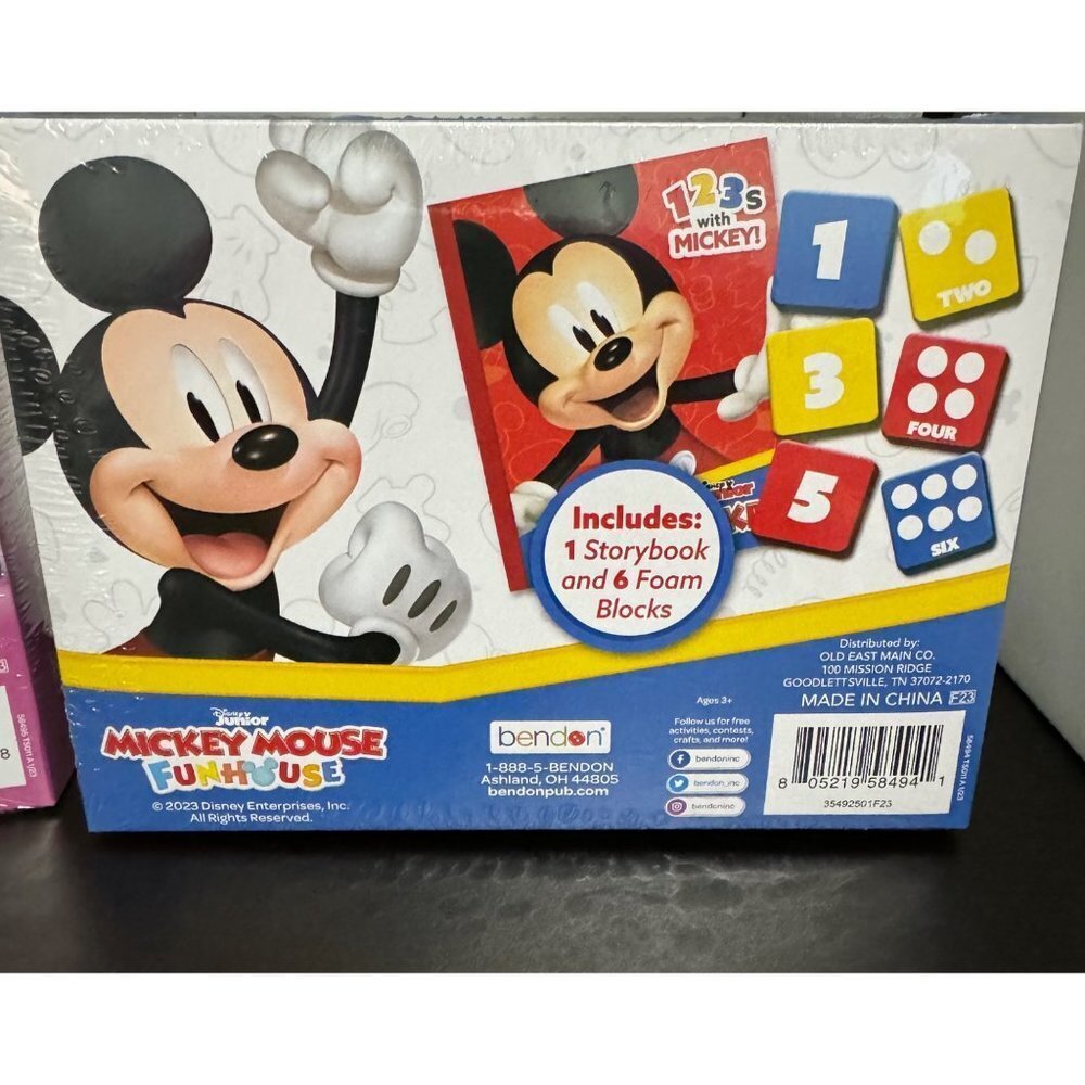 123's With Mickey Mouse & ABC's with Minnie Mouse Blocks and Book Set - Picture 4 of 5